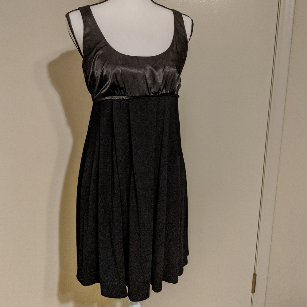 B-Smart size Medium black dress